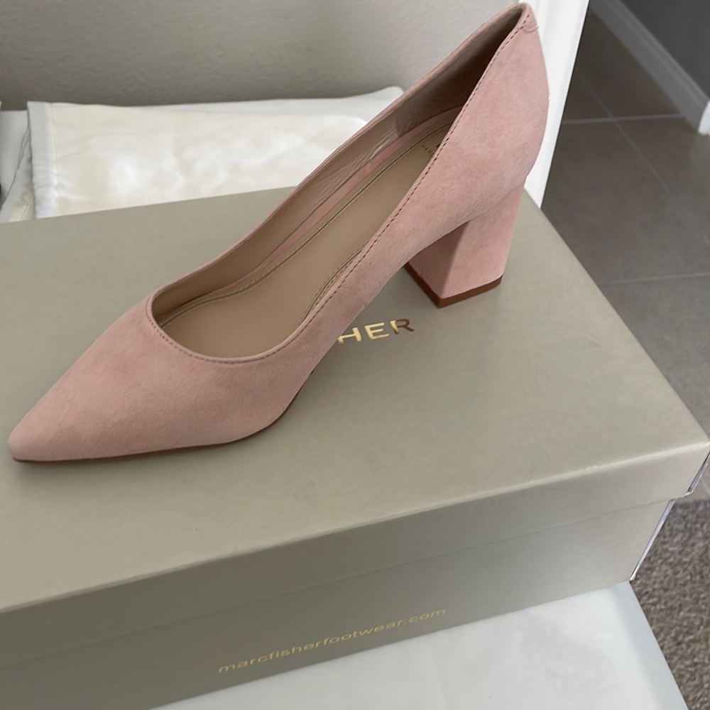 Marc Fisher low heel shoes